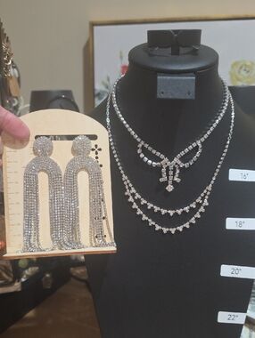 Silver Crystal Layered Necklace with Multi-Strand Rhinestone Drop
